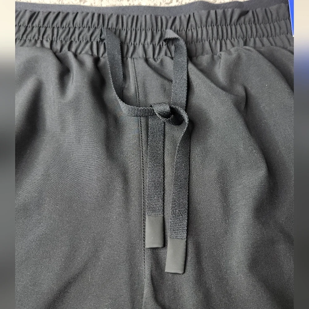 Women's High-Rise Pleated Side Shorts 2.5" - JoyLab Black XXL - Picture 5 of 12